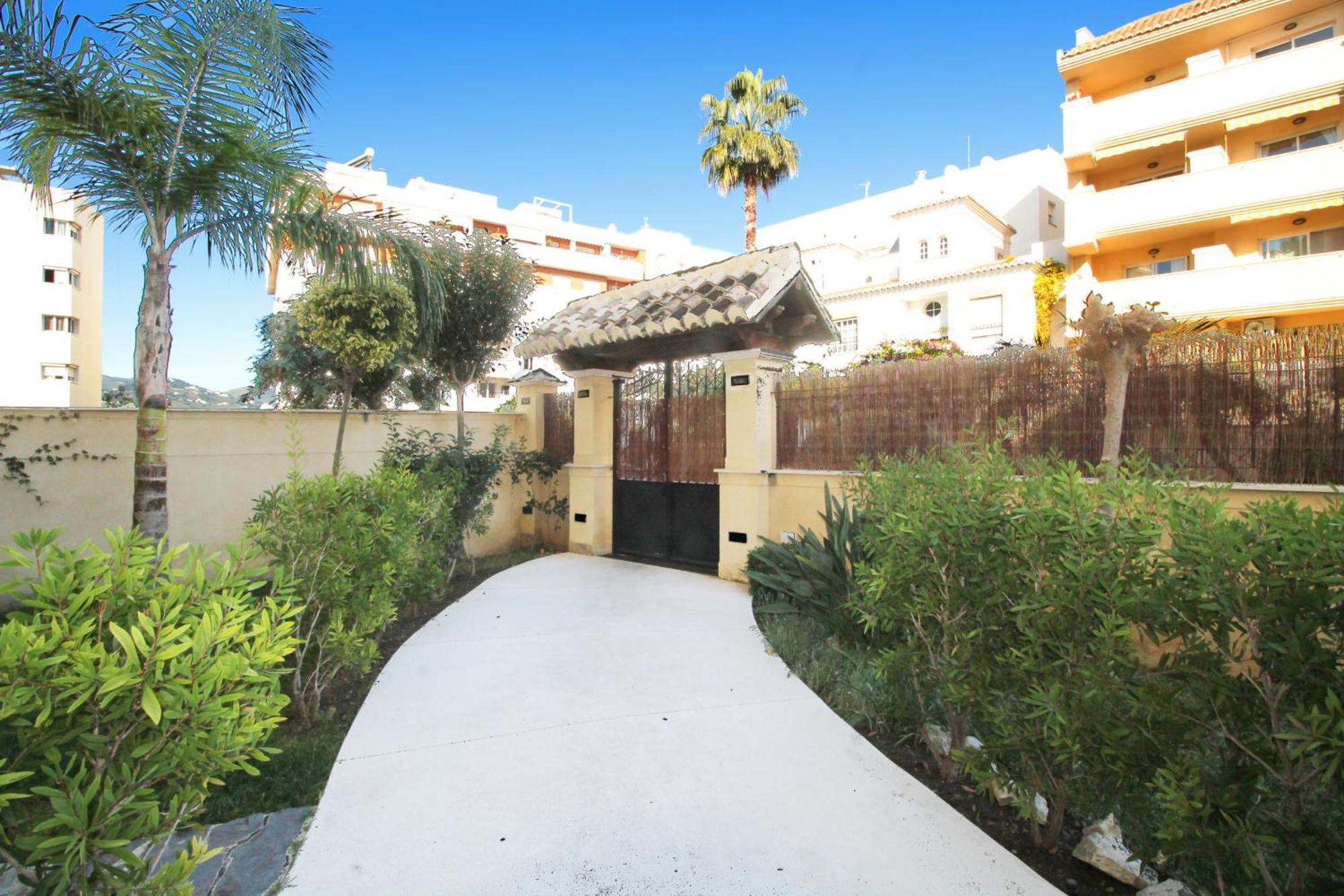 Apartmento Cerca De Playa Torrecilla Appartement Nerja